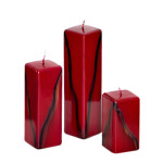 Quadratische 10 cm hohe Quaderkerze, Stumpenkerze in Weinrot