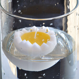 Osterkerzen als Eierschalen, Schwimmkerzen zu Ostern, Eierkerzen