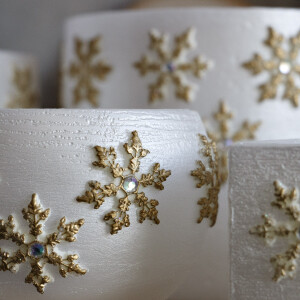 Wachs-Lampion mit Sterne und Glitzersteine in Weiß, Weihnachtskerze