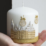 Stadtmotiv, Stumpenkerze 9 cm hoch, Weihnachtskerze in Weiß