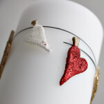 Weiße Stumpenkerze mit Glitter Herzen aus Wachs, Hochzeitskerze