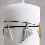 Kerze mit Herzen, Stumpenkerze als Dekoration zur Hochzeit