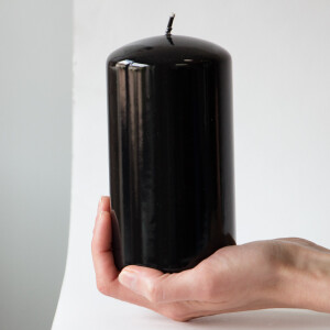 Stumpenkerze, Altarkerze in Schwarz, dicke Tafelkerze 8 x 15 cm