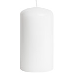 Weiße, glänzende Stumpenkerze im schlichten Design