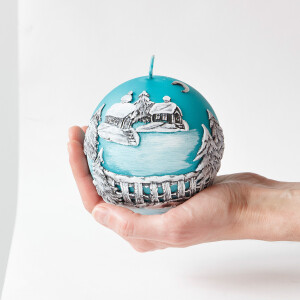 Kugelkerze mit Weihnachtsmotiv aus Wachs, Weihnachtskerze