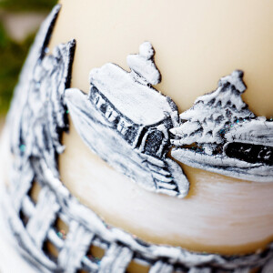 Große Adventskerze aus Wachs mit Weihnachtsmotiv aus Wachs