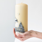 Große Adventskerze aus Wachs mit Weihnachtsmotiv aus Wachs