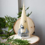 Pyramidenkerze mit Weihnachtsmotiv aus Wachs, Adventskerze
