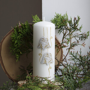 Stimmungsvolle Festtagskerze – Geschenkidee in Weiß