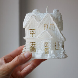 Kerze zu Weihnachten, ein Haus aus Wachs, Figurenkerze