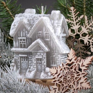 Kerze zu Weihnachten, ein Haus aus Wachs, Figurenkerze