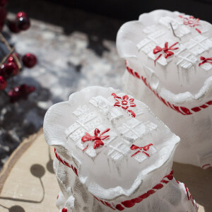 Stimmungsvolle Geschenk-Kerze als festliches Highlight