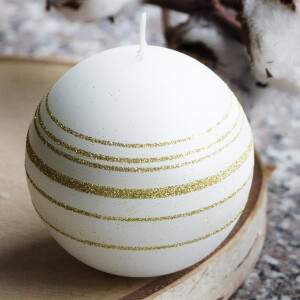 Weiße Kugelkerze, goldenen Ringen, Weihnachtskugelkerze