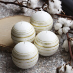 Weiße Kugelkerze, goldenen Ringen, Weihnachtskugelkerze