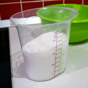 Messbecher mit Skala 1100 ml Messkanne Ausgießer