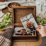 Geschenkkiste, Buch aus Holz, Eiche dunkel, 24 × 19 × 8 cm