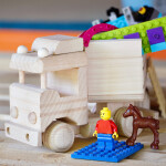 Muldenkipper, Sandkasten-Holzspielzeug aus Holz, 30 × 7 × 10 cm