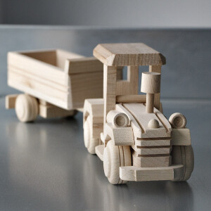 Traktor mit Hänger, Holz, Holzspielzeug, 43 x 8 x 12 cm