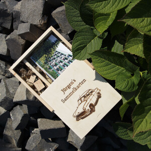 Holzkiste mit Schiebedeckel und 2 Fächern, 18 × 18 × 5 cm