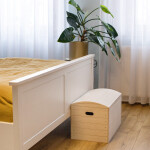 Große Holzkiste mit Deckel, Bettkiste aus Holz, 56 × 33 × 35 cm