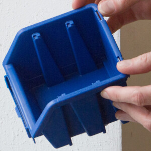 blaue Werkstattkiste mit Wandaufhängung 0,6 Liter...