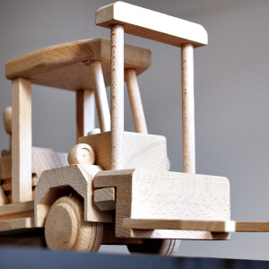 Gabelstapler aus Holz, Holzspielzeug Stapler 32 × 9 × 16 cm