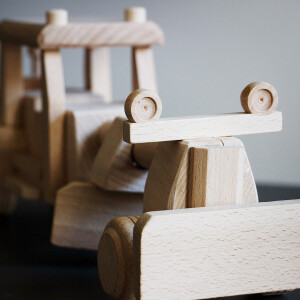 Baufahrzeug aus Holz, Straßenhobel oder Grader, 39 × 9 × 14 cm