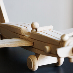 Flugzeug aus Holz, Holzspielzeug, 34 × 28 × 12 cm