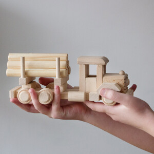 Spielzeugauto aus Holz, Holztransporter, 24 × 9 × 8 cm