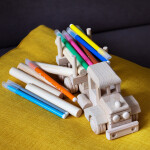 Spielzeugauto aus Holz, Holztransporter, 24 × 9 × 8 cm