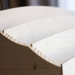 Schreibtisch und Büro-Organizer aus natürlichem Holz