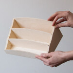 Schreibtisch und Büro-Organizer aus natürlichem Holz