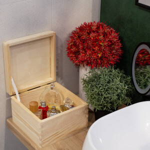 Quadratische Holzkiste mit Deckel, 20 × 20 × 13 cm