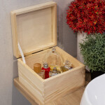 Quadratische Holzkiste mit Deckel, 20 × 20 × 13 cm